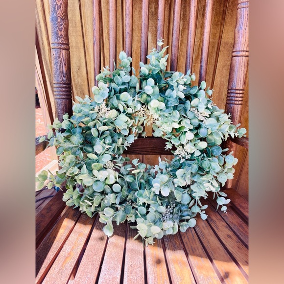 Seeded Baby Eucalyptus Twig Wreath - Picture 10 of 12